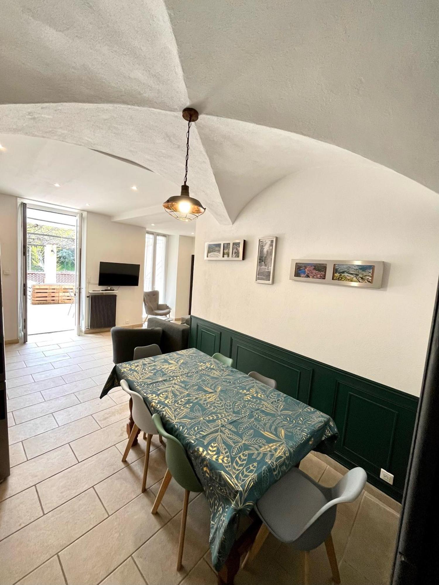 בריי-סור-רויה Appartement Terrasse Vue Lac מראה חיצוני תמונה