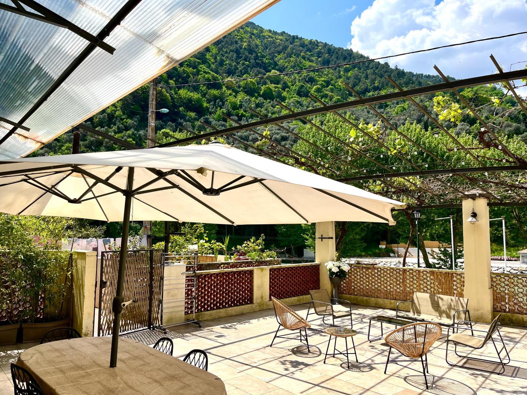 בריי-סור-רויה Appartement Terrasse Vue Lac מראה חיצוני תמונה